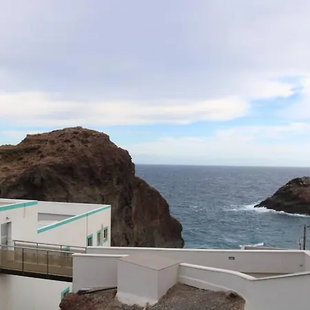 On The And Ocean Sounds Apartment *