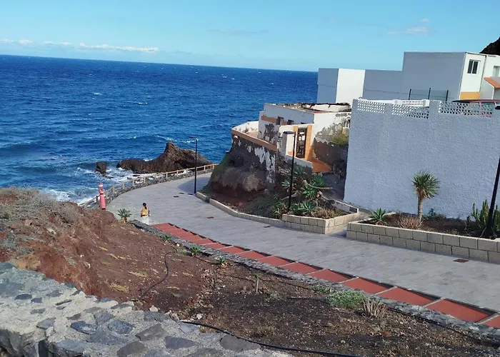 On The And Ocean Sounds Daire