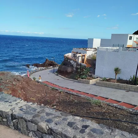 On The And Ocean Sounds Apartman