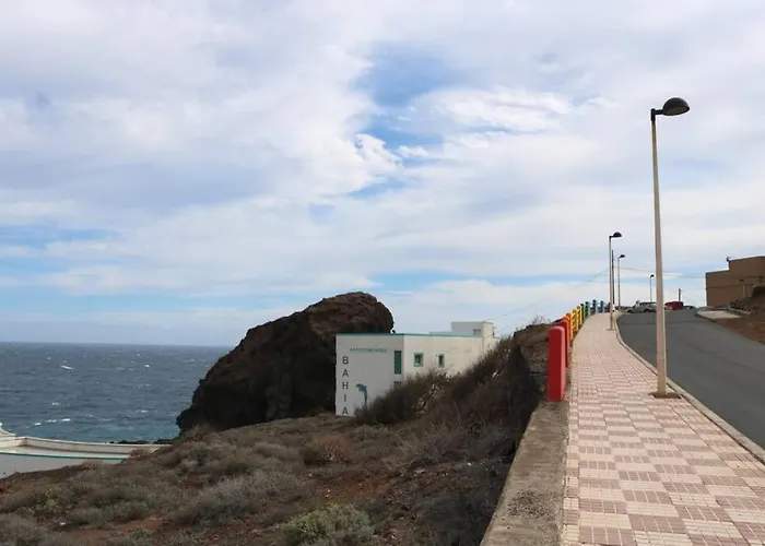 On The And Ocean Sounds דירה